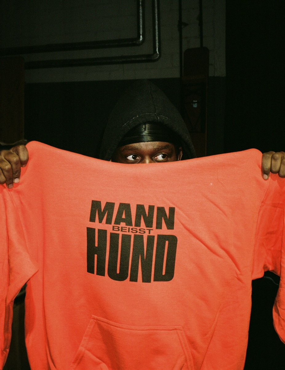 OG Keemo - Mann beit Hund, Hoodie